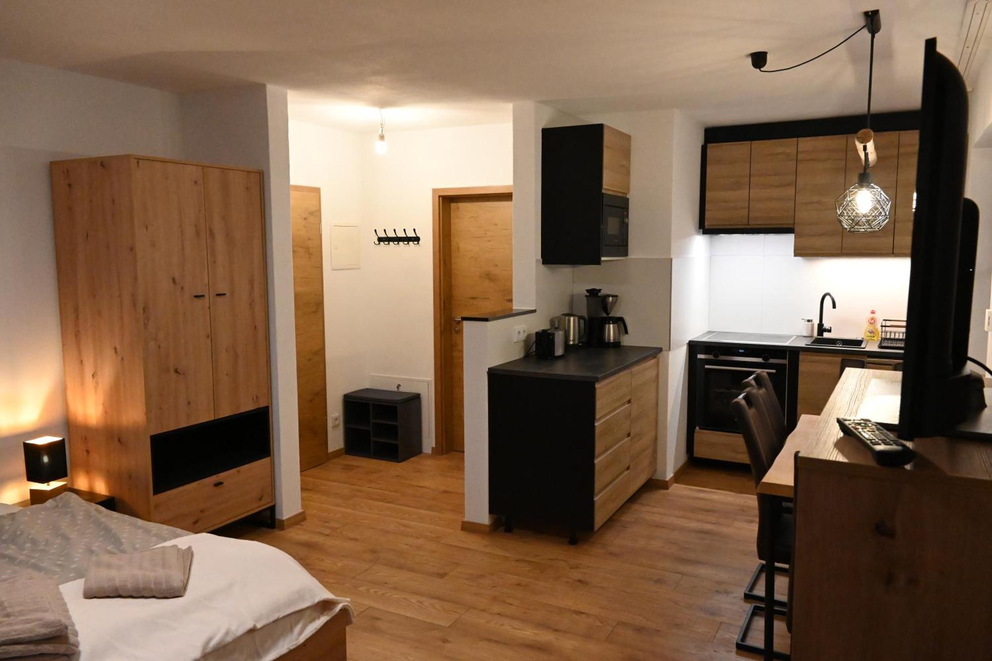 Nicky Apartments And Studios Нидерау Экстерьер фото